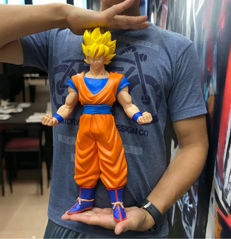 Figura de Vinil Goku SSJ 44 cm